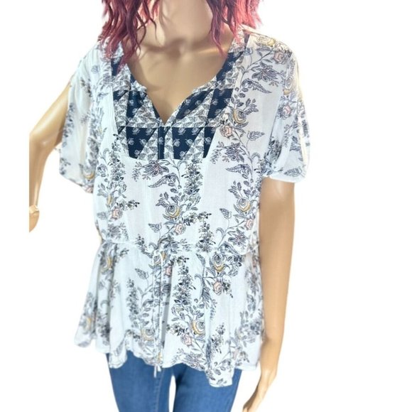 (5 for $25) Maurices White Floral Drawcord Waist Peasant Top - Medium - NWT - Picture 1 of 6